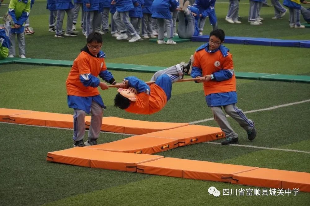 文轩教育杯|快看！富顺这所学校师生齐聚