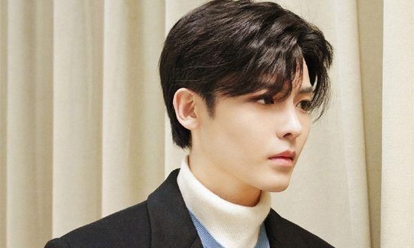 《天官赐福》人选已定！曝侯明昊拿下谢怜一角，其有深厚京圈背景