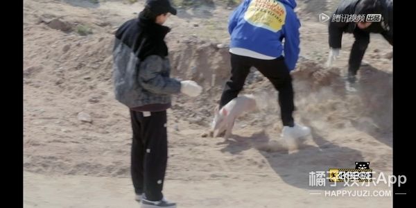 它逃，他追，它…跑的更飞？