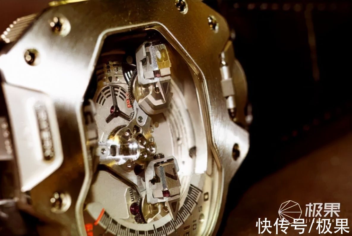 urwerk 钢铁侠「专用」手表最终版发布!功能复杂,造型奇特