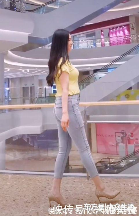 象牙腿|街拍牛仔裤搭高跟鞋也很美，感觉堪称“象牙腿”