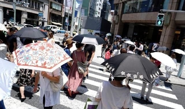 防晒 坚持用了“4年”防晒霜,皮肤发生了“大改变”,不止变白了!