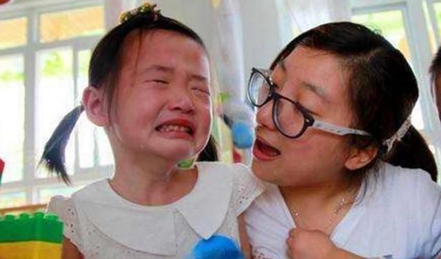 8岁女孩患“抑郁症”,原因让宝妈很后悔5年前不该坚持这件事