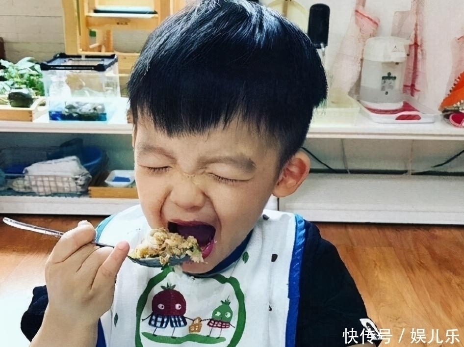 带娃|“同龄人中我家娃个子最矮”错误的带娃方式，很多家长都在用