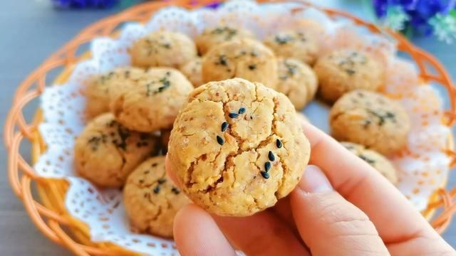 适合送长辈的花生酥,好吃又简单,香味十足,大人孩子都爱吃