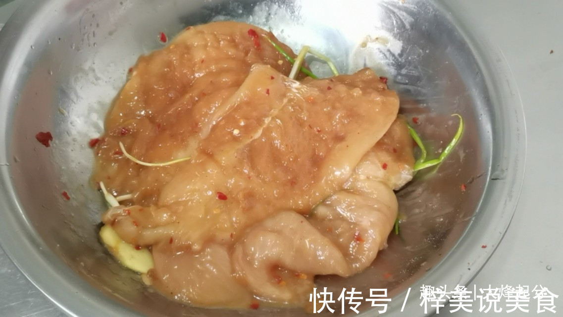 学会炸鸡排的技巧与方法，在家做外酥里嫩又解馋，再也不用出去买