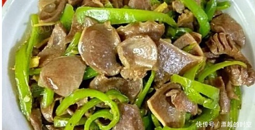  好吃开胃，味道超级棒，5分钟就上桌，家庭聚会餐桌上不能缺的菜