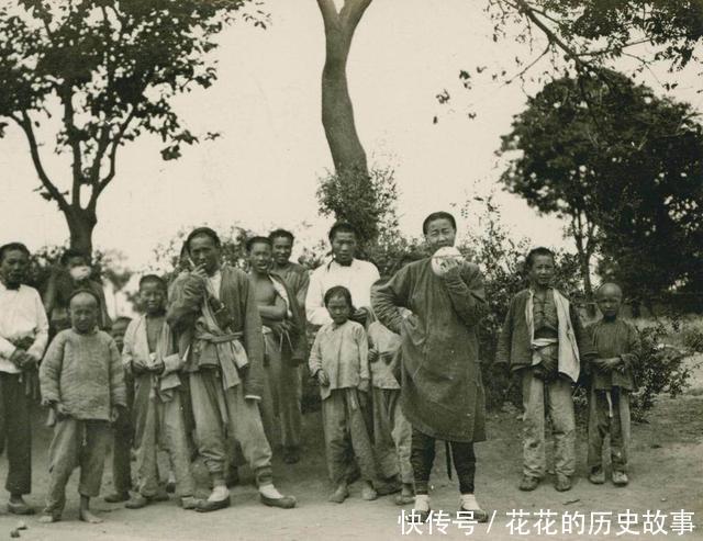 坊间常谈“马看四蹄,人看四相”,是为何意交友时不听会吃亏