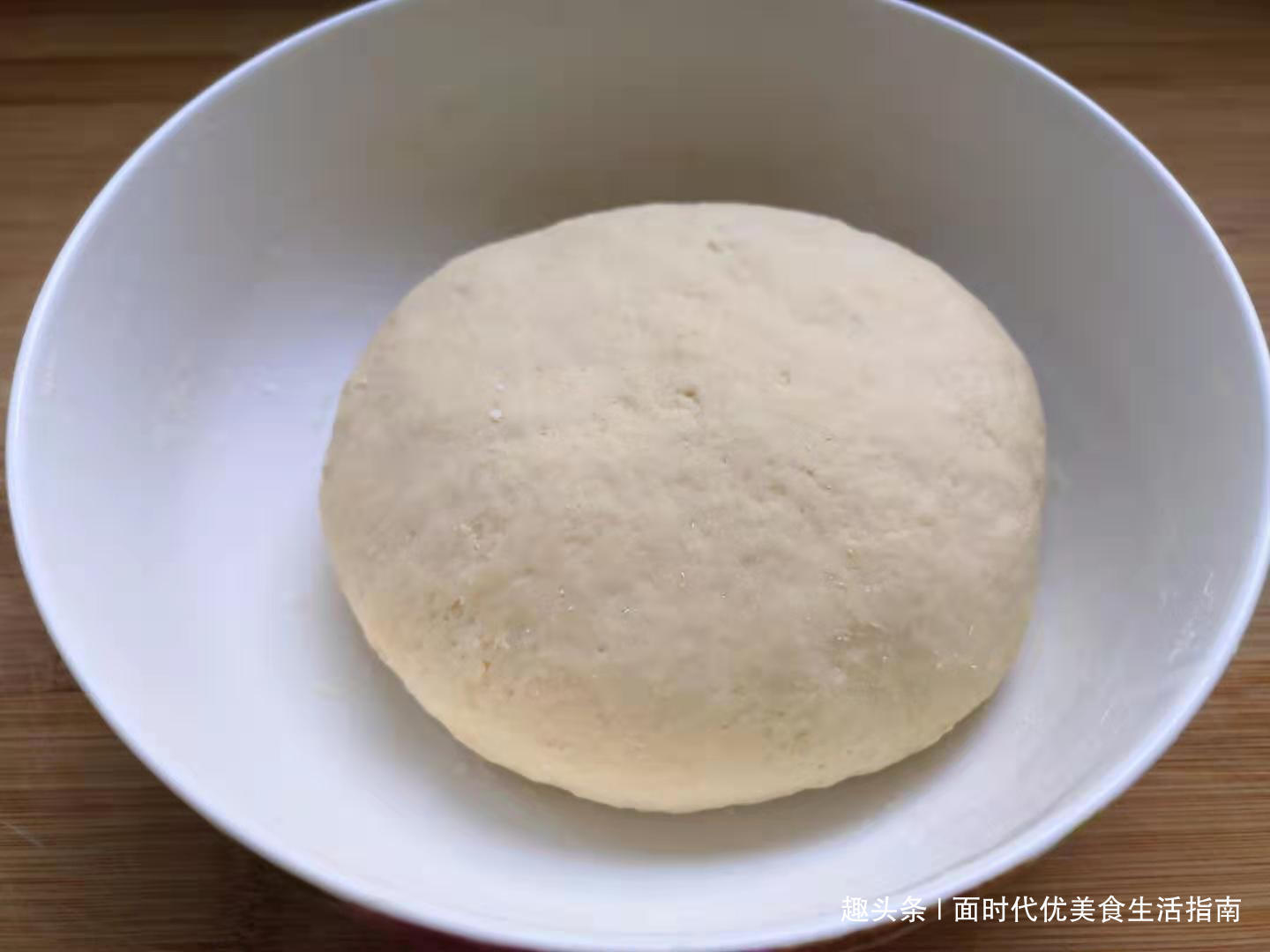 夏天孩子最馋这个饼，外酥里嫩，2块钱做一锅，放三天也不硬！