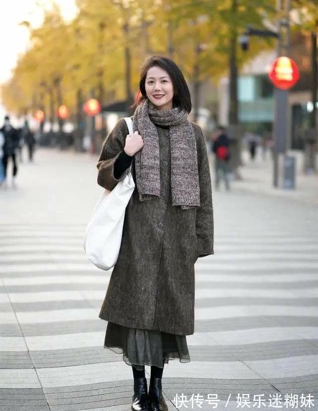 保暖 冬季打造连衣裙的秘诀,了解宽与窄的搭配技巧,轻松打造高级冬装