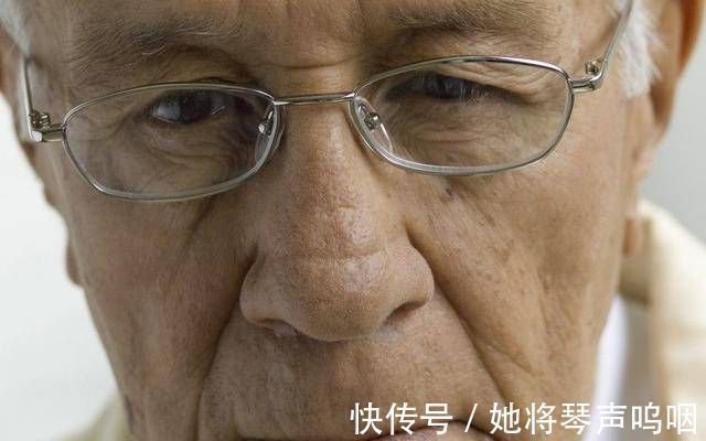 血栓|眼睛有三个信号,是血脂已高,防血栓,做好“戒三物,远四习”!