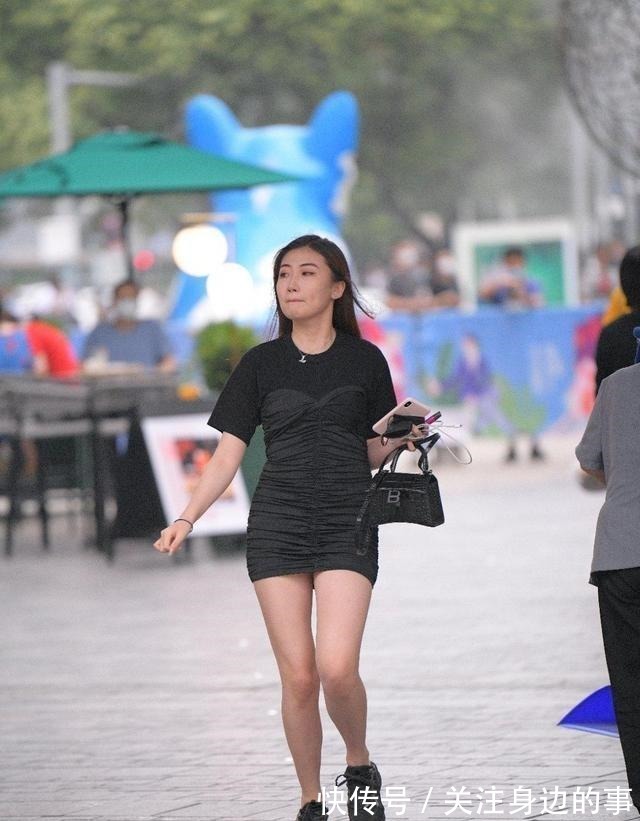 柳腰 柳腰细腿的瑜伽裤美女,才能让造型显得优雅,时髦个性!