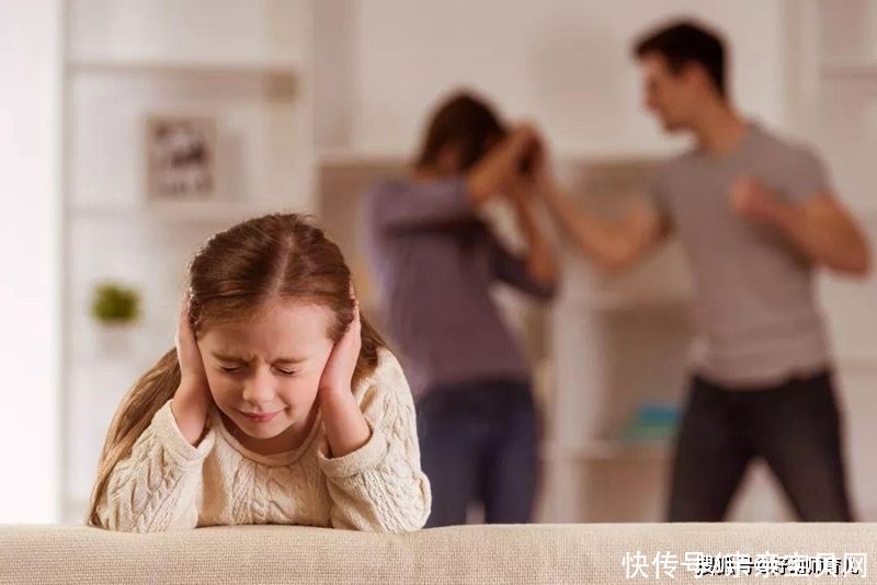 一辈子|原生家庭会给孩子造成多大的伤害?很可能是一辈子,家长要重视