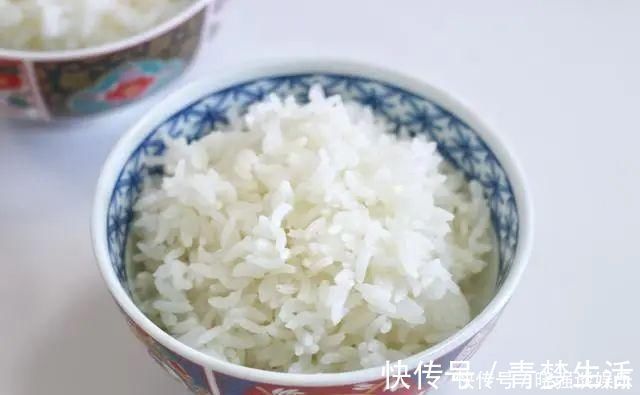 豆浆|我家从去年起实行不完全分餐制，所以，我家午餐长这个样子