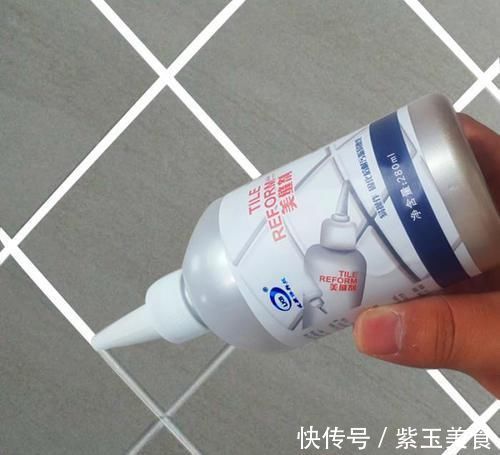 毛巾架|去了舅舅家才发现，有钱人卫生间不装毛巾架，看看下图，太上档次