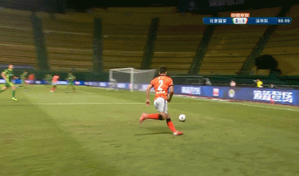 中超|2-2！中超戲劇一戰(zhàn)：5分鐘2張紅牌+VAR改判+絕平，國安3輪僅1分