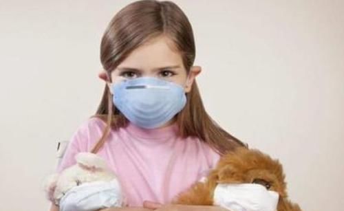 位妈妈|疫情当下 ，出门一定要给孩子戴口罩，但是你的方法对吗？