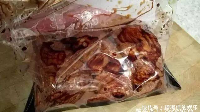 必备|芋头扣肉的家常做法，油而不腻，开胃下饭必备菜