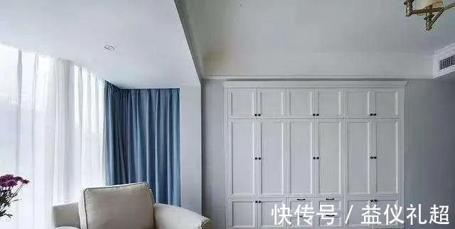 嵌入式|卧室大衣柜早就被淘汰了,如今都流行装这种,实用又省地方