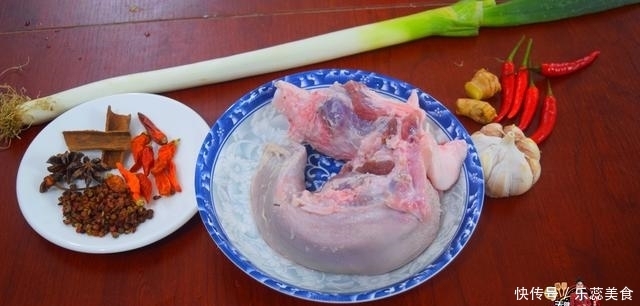 做法|凉拌猪舌最好吃的家庭做法,简单美味又下饭,看看你喜欢吃不?