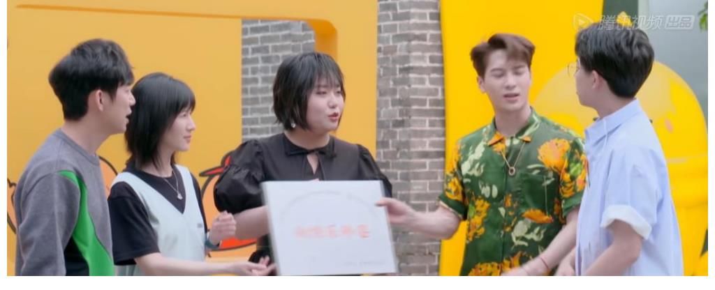 大张伟|李雪琴自曝理想型男星，有意与郭麒麟避嫌，何炅也不再cue吴亦凡