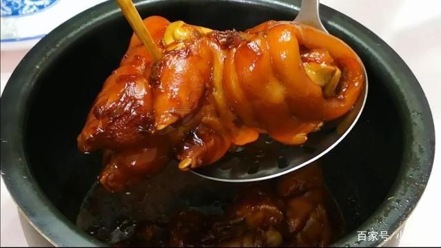 猪手|酱猪手放点“它”,飘香百米,日卖200只,78岁老师傅透明了配方