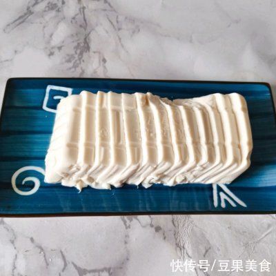 凉拌皮蛋豆腐|爆好吃！吃这菜凉拌皮蛋豆腐，米饭你得多备点