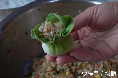 2碗面粉1个鸡蛋，做家人爱吃的小零食，焦香酥脆，上桌就吃光