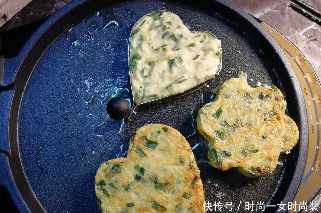 土豆丝饼，只要刷牙洗脸的时间，便能成就早餐