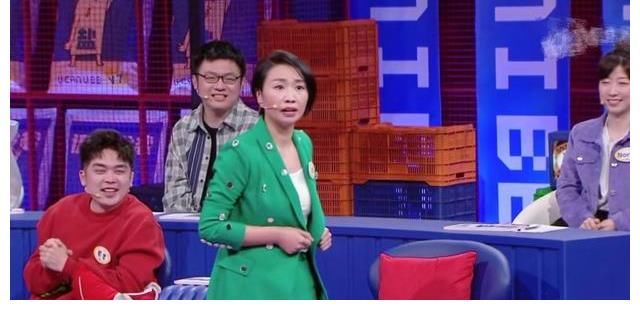 四个字|易烊千玺现身综艺荧屏，再现“四字”梗，但没想到是以这样的方式