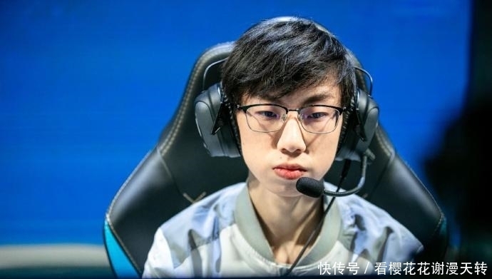 iboy 幸好不用和宝蓝搭档!iboy节目发言引争议,宝蓝粉丝怒喷虎牙