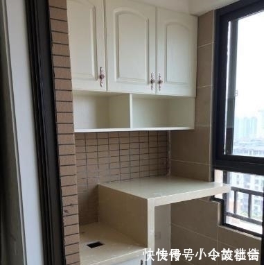 婆婆|婆婆在飘窗打了一圈柜子, 被我发到业主群里, 群里消息炸了锅!