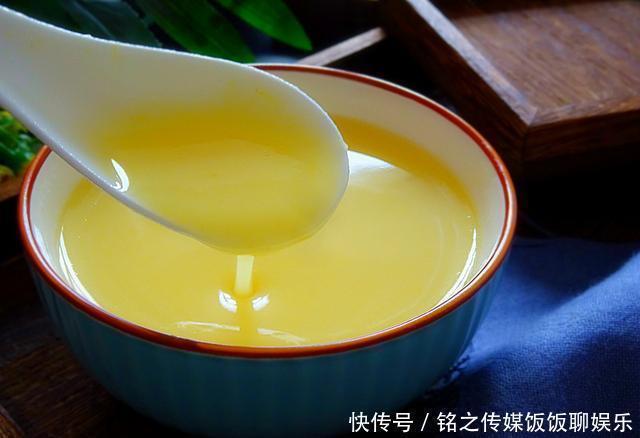 玉米汁|40多岁的小姨，天天早餐不离它，小腹平坦腰肢细，气色非常好
