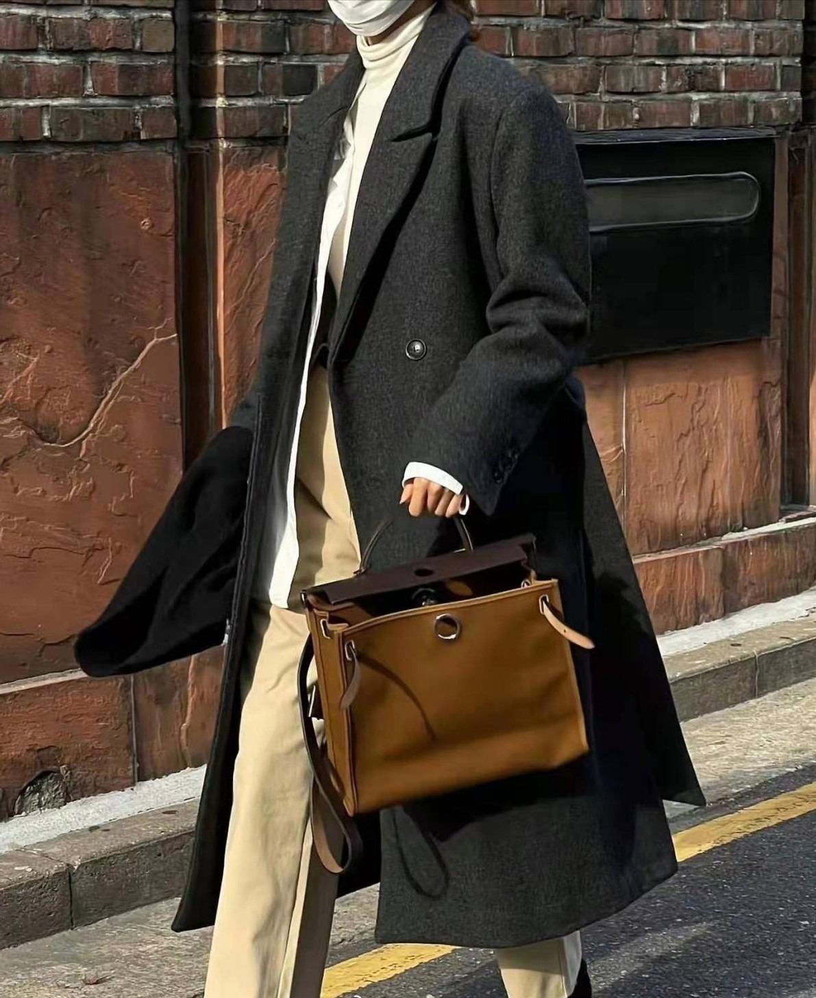 穿搭|冬季穿搭要有仪式感,大衣搭配更有灵感,高级的混搭艺术