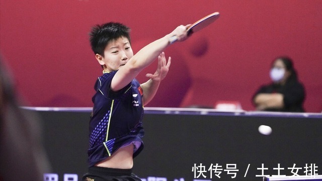 世乒赛|惜败!孙颖莎3-2领先,惨遭王晨策翻盘,模拟两大劲敌成功