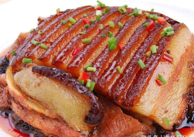 猪肉|原来做扣肉也有诀窍，掌握这些技术，成品肥而不腻，入口即化