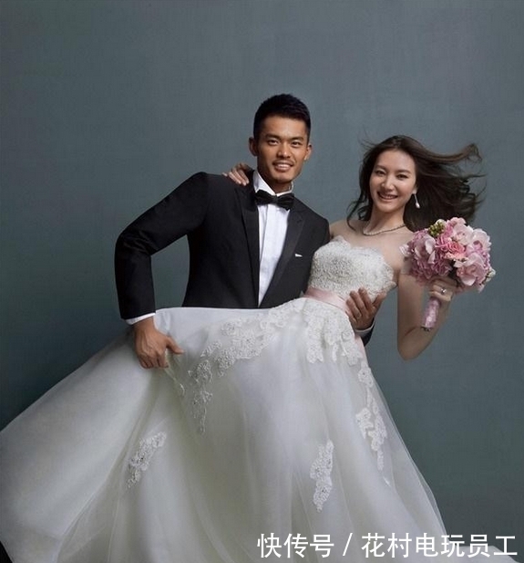 一事件|谢杏芳晒家庭幸福一幕!与林丹配合默契,让他练腰肌时故意输儿子
