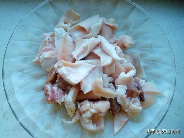  冬天，我家常吃的豆腐做法，满满胶原蛋白，解馋又暖和