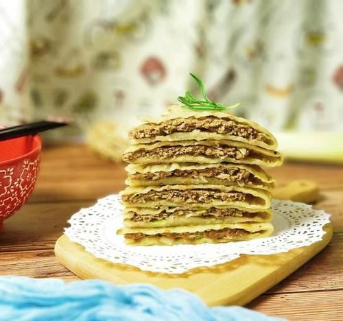  搅拌均匀|爱吃牛肉馅饼不用去买，按照此法自己做，薄皮大馅不油腻