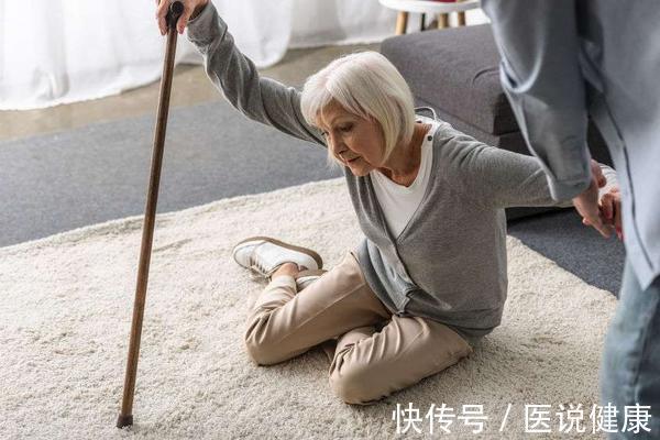 血糖控制|糖尿病足来临前,双脚或有4种异常表现,糖友们早知早好,别忽视