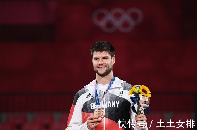 劲敌|一喜一忧!国乒劲敌因伤退出大满贯赛,41岁老将当选年度最佳