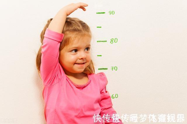 发育|女孩开始发育的症状有哪些?月经初潮后的终身高能不能预测呢?