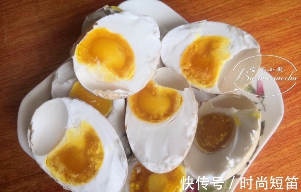 宝妈|在内蒙吃晚餐,自产自足,顺手一做就摆满桌,比吃大鱼大肉健康