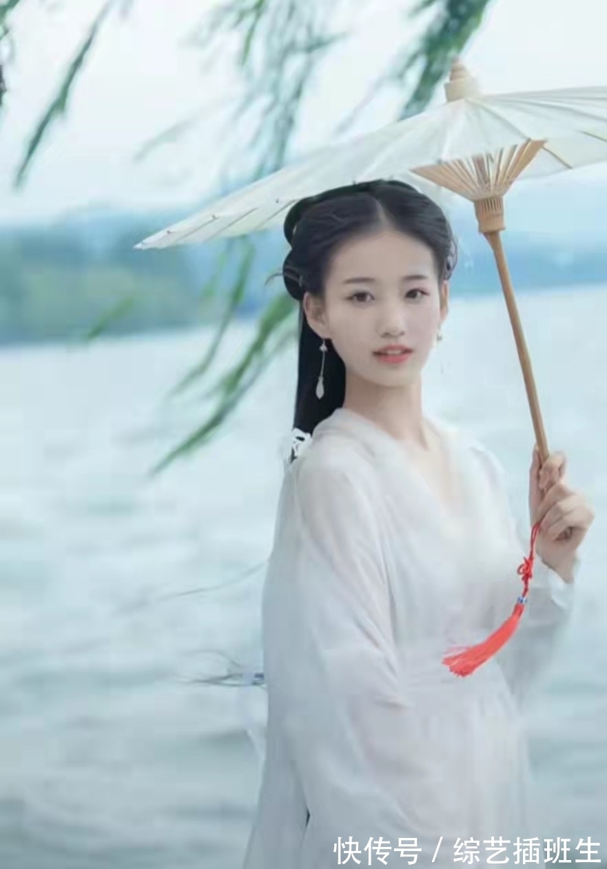 梅易!水调歌头·漱玉梦中人(竹榭)