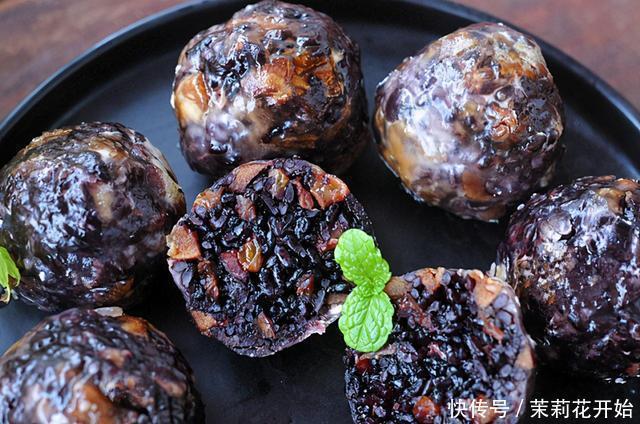 天冷,包子馒头靠边站早上多吃它,锅中一蒸,晶莹剔透香喷喷