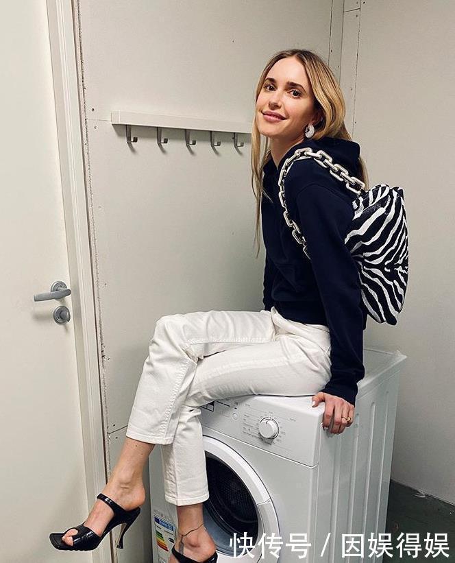 买卫衣就要挑这3个“经典款”，时髦又百搭，穿个十年都不过时！