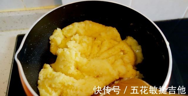 甜点|香浓美味，细腻奶香，酥脆奶油泡芙，在家即可享受到的美味甜点！