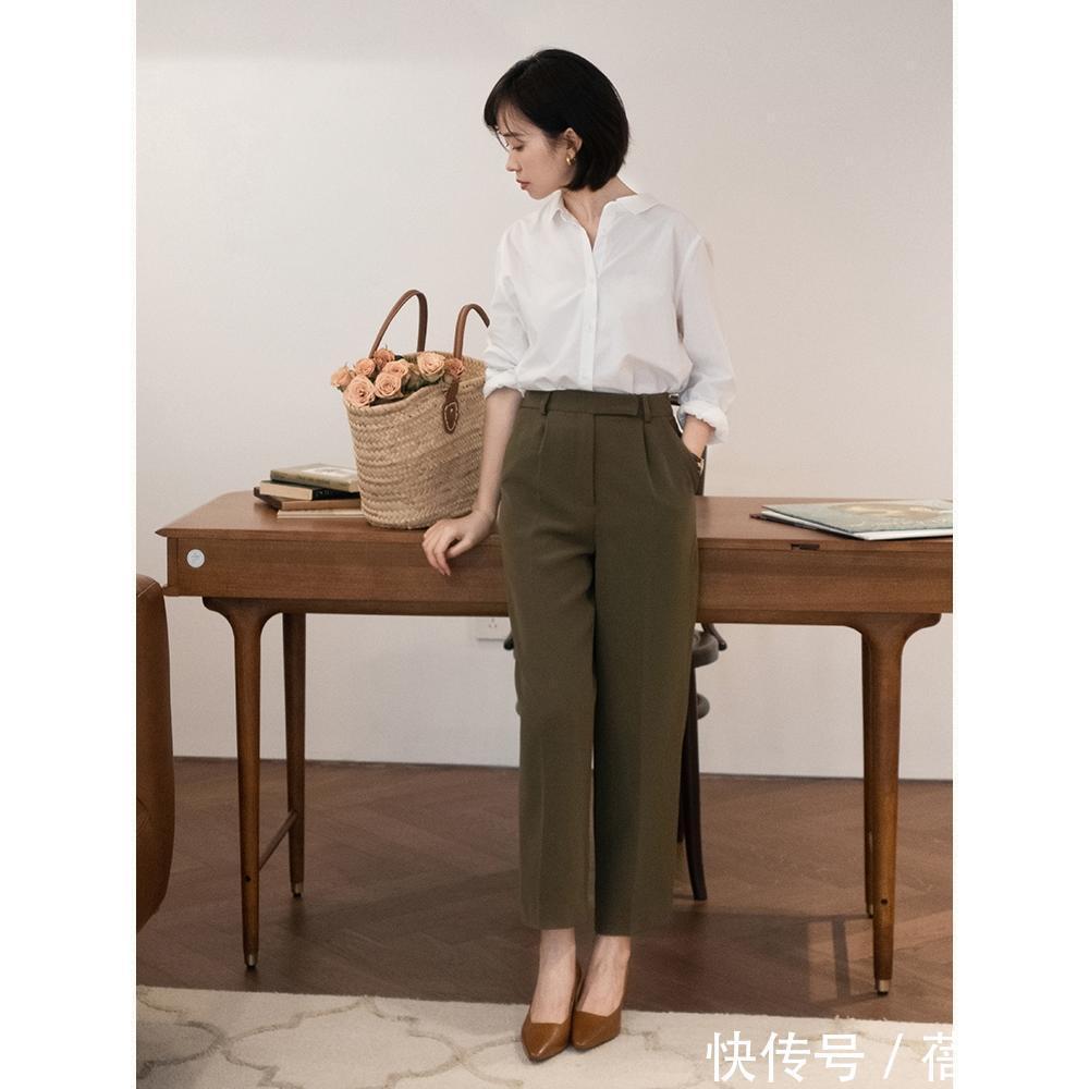 版型|紧身裤不再流行,秋季流行“宽松裤”,搭配针织衫、衬衫都很高级