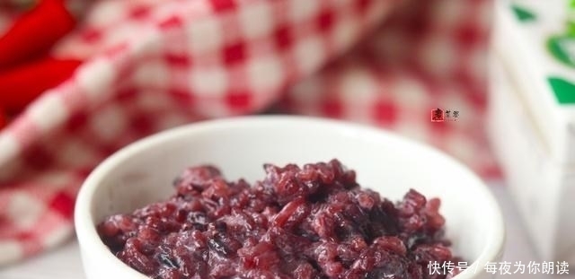 紫米别再煮粥了，教你做成百搭馅料，随吃随取，奶香浓郁糯叽叽