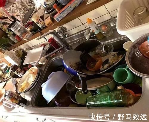 家居照|全职7年的主妇“请病假”,晒出“家居照”后引人感慨:对比太大